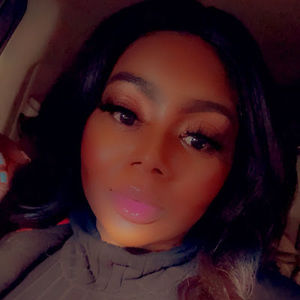 Meet your Posher, Latosha